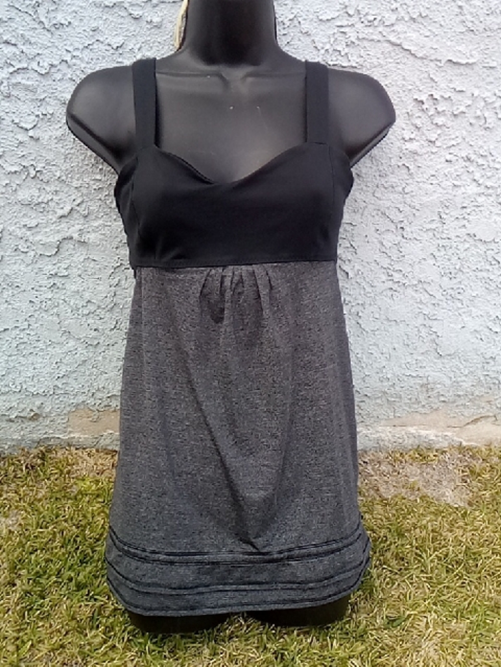 Lululemon No Limits Layered Bra Tank Top Black Charcoal Size 6
